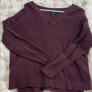 Abercrombie & Fitch Women's Burgundy V-Neck Ribbed Sweater